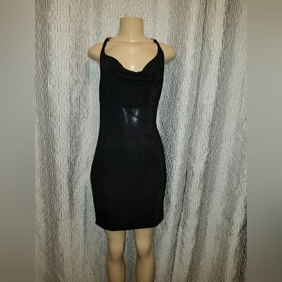 Sexy black dress with gold chain strap - Picture 11 of 15